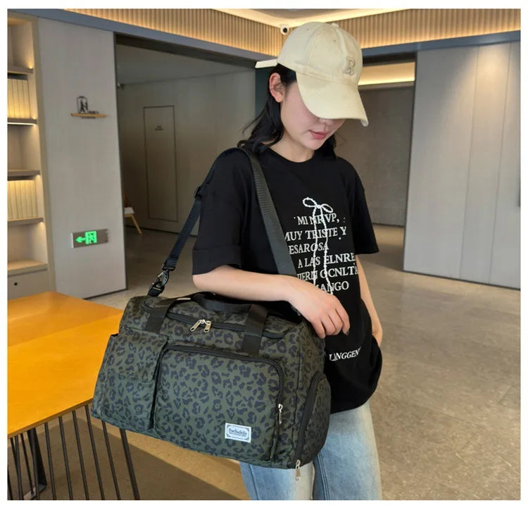 Sac langer léopard bébé femme